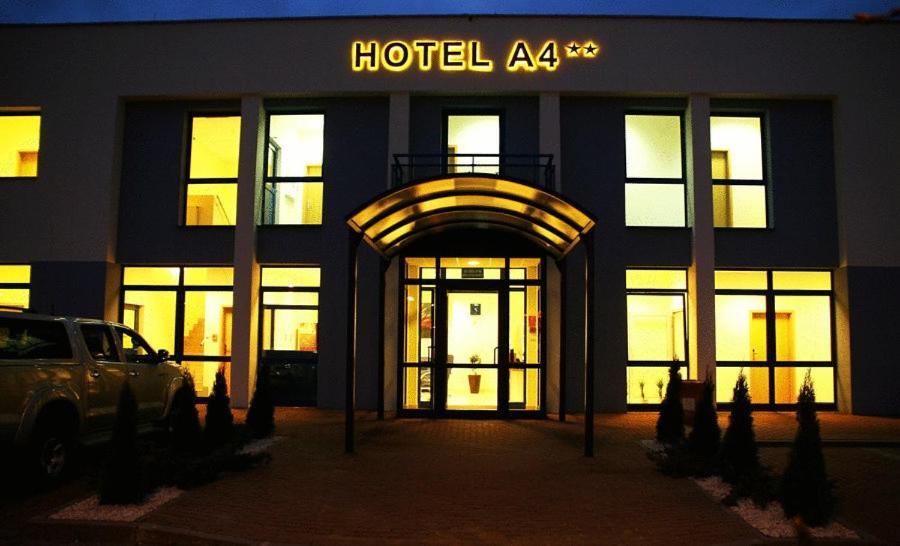 Hotel A4 MOP Kępnica Jaworzno Kültér fotó